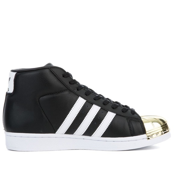 Adidas Woman’s 6.5 Pro Model Sneakers Black Gold Toe Rare BB2130 Jeremy Scott - Picture 2 of 12